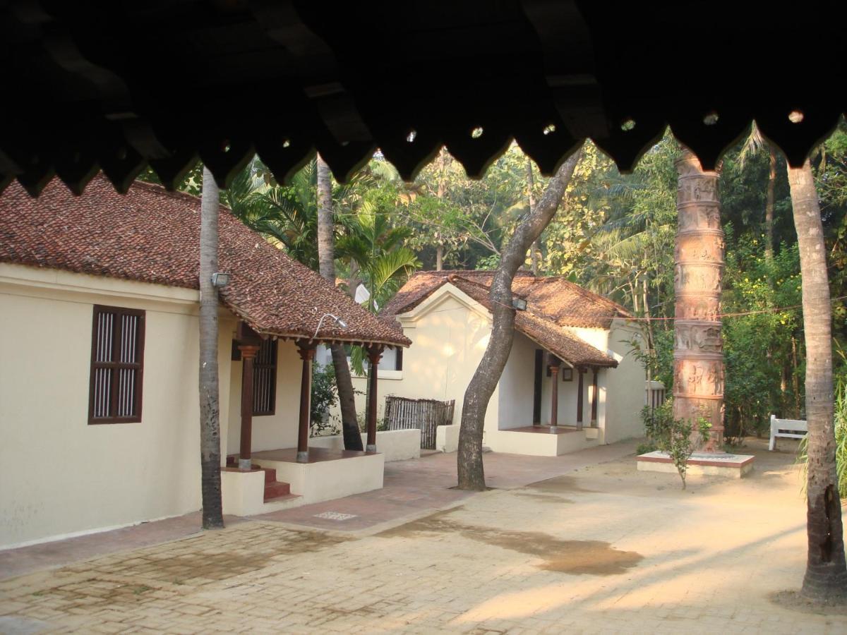 Indeco Hotels Swamimalai Кумбаконам Экстерьер фото