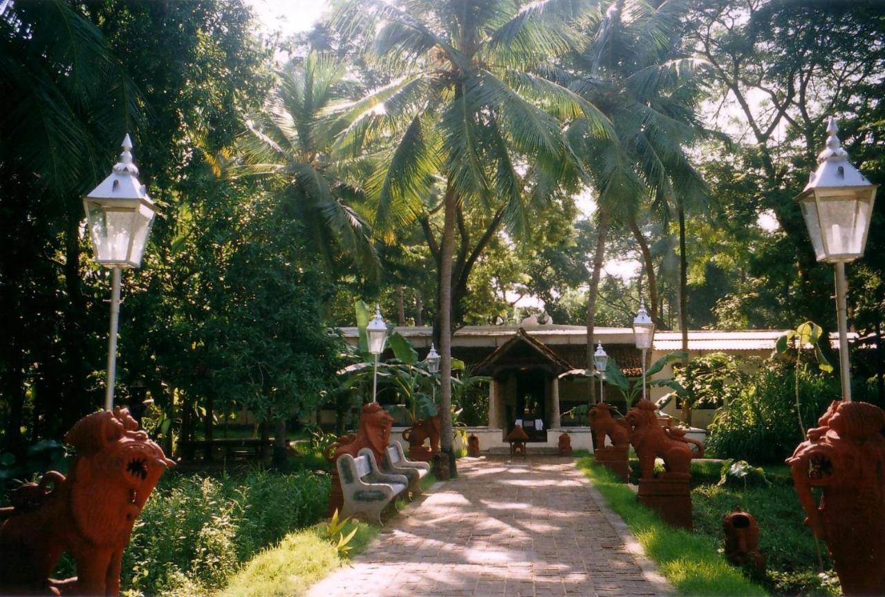 Indeco Hotels Swamimalai Кумбаконам Экстерьер фото