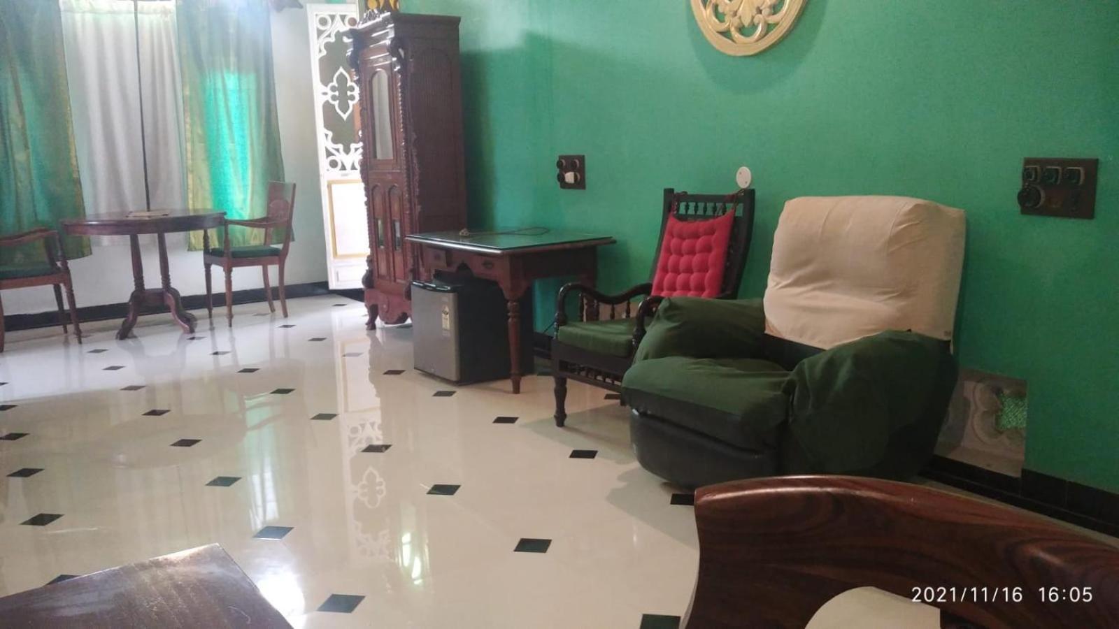Indeco Hotels Swamimalai Кумбаконам Экстерьер фото