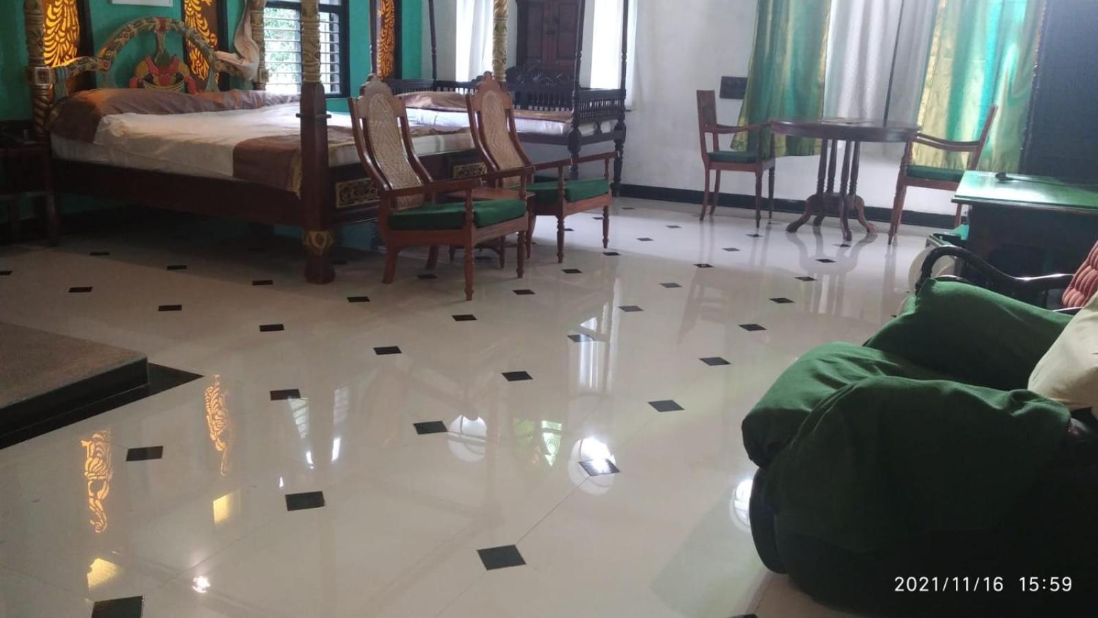Indeco Hotels Swamimalai Кумбаконам Экстерьер фото