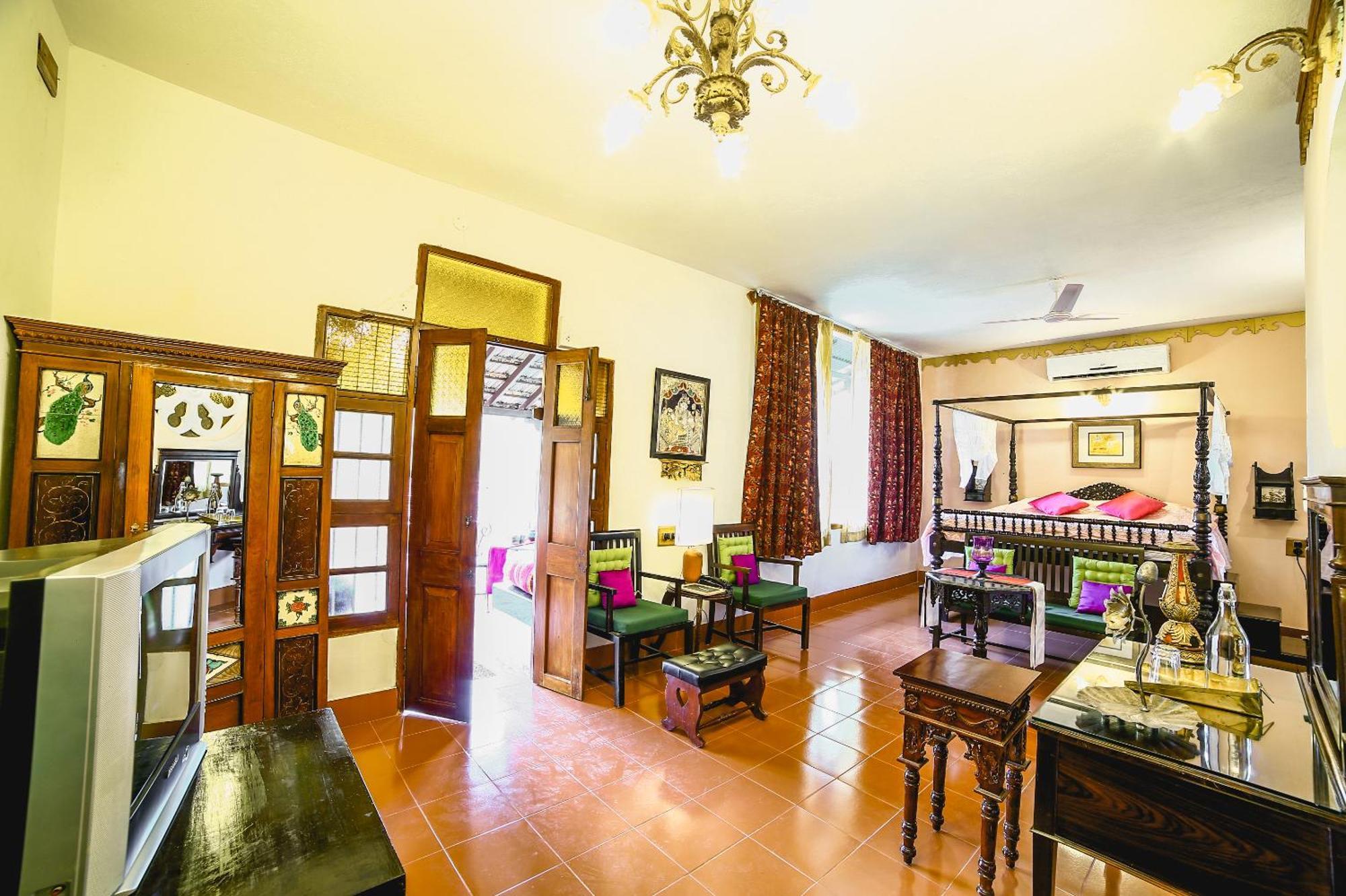 Indeco Hotels Swamimalai Кумбаконам Экстерьер фото