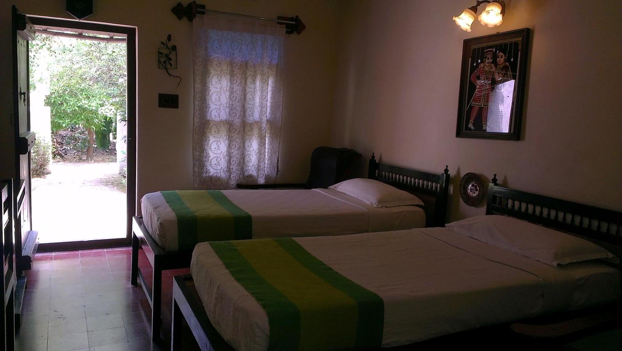 Indeco Hotels Swamimalai Кумбаконам Экстерьер фото