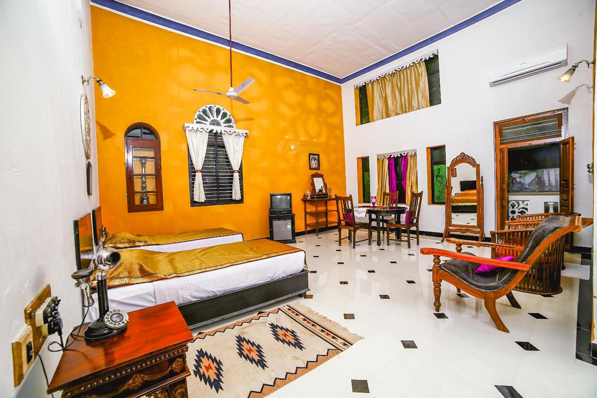 Indeco Hotels Swamimalai Кумбаконам Экстерьер фото