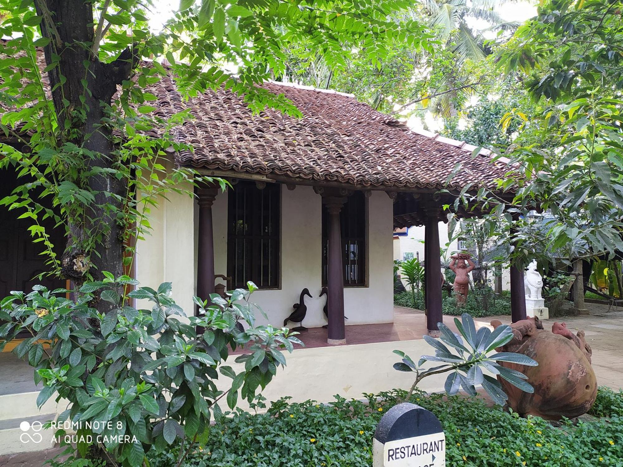 Indeco Hotels Swamimalai Кумбаконам Экстерьер фото